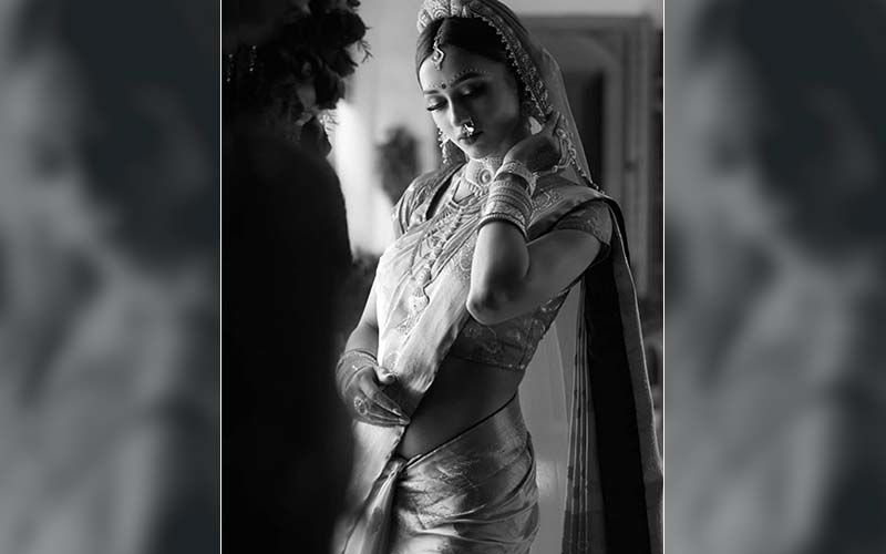 Mimi Chakraborty Is Looking Like Dreamy Bengali Bride In This Traditional Outfit