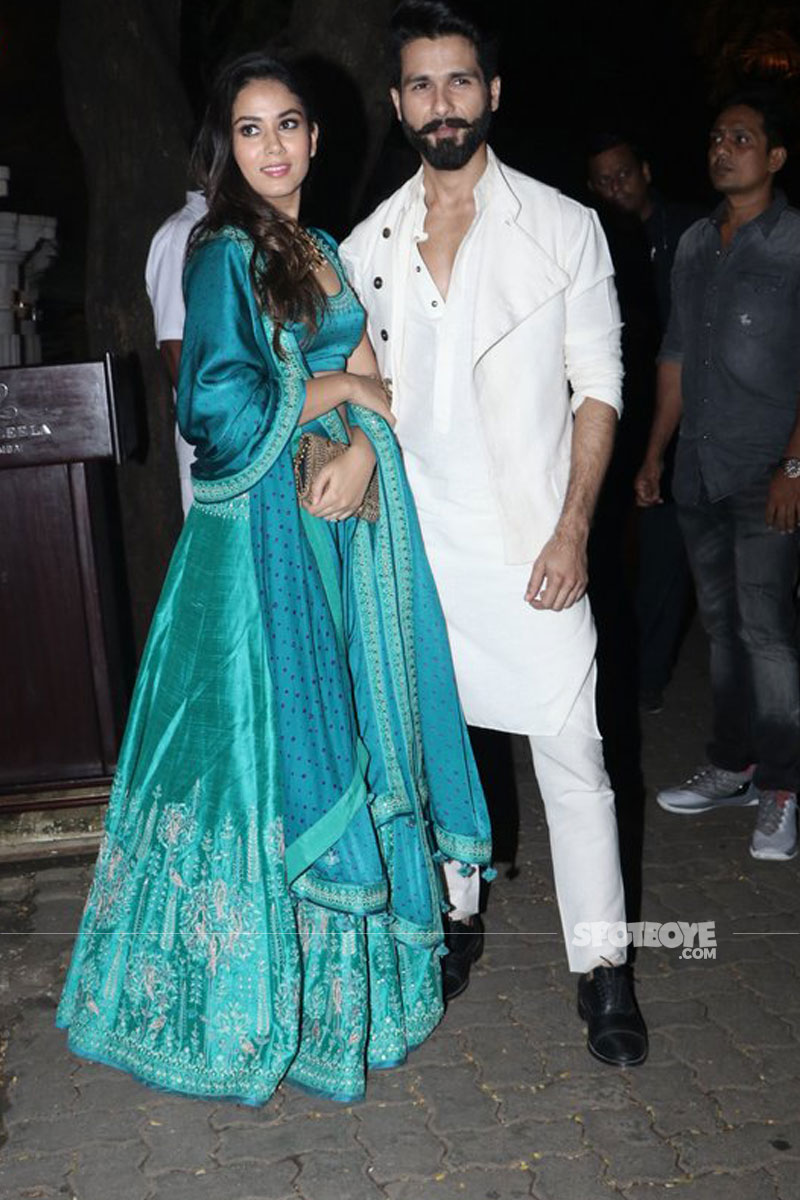 mira rajput and shahid kapoor at anil and sonam kapoors diwali bash