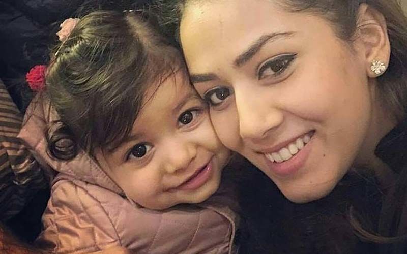Mira Rajput Enjoys Math And Snacks With Her Kids To Get Over Coronavirus Boredom; Misha Catches Her ‘Eating The Math Game’