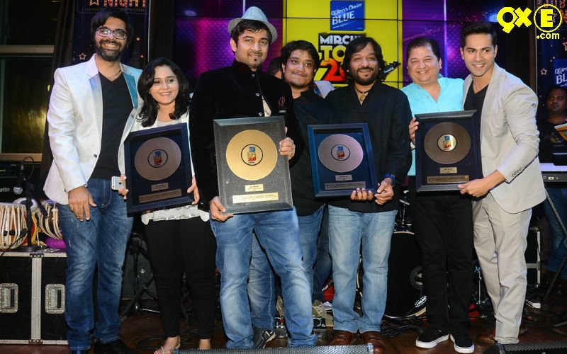 Varun And Vidya Spice Up The Mirchi Top 20 Awards