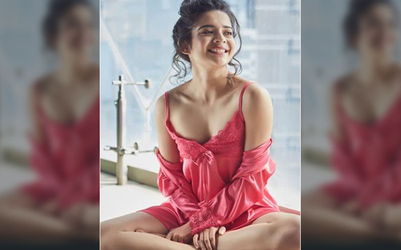 Digital Star Mithila Palkar is the Internet’s Favourite Girl. Here’s why.
