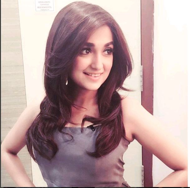 Monali Thakur 