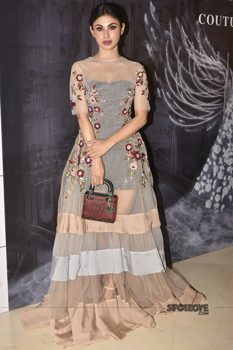 mouni roy at manish malhotra show