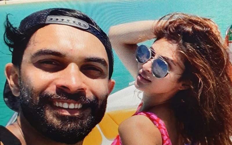 Mouni Roy All Set To Tie The Knot With Boyfriend, Dubai-Based Businessman Suraj Nambiar In January Next Year? Here's What We Know