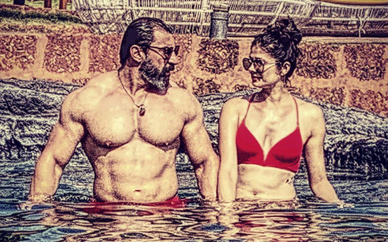 Pooja Batra And Nawab Shah's Pool Picture Is Too Hot To Handle!