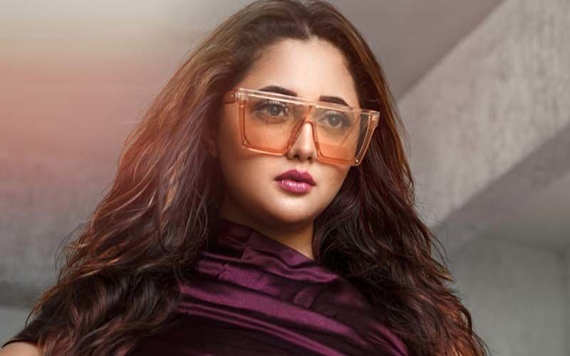 Rashami Desai's Villainous Avatar Shalaka From Naagin 4 Trends On Social Media Again; Actress Sends Out Love To Her Fans
