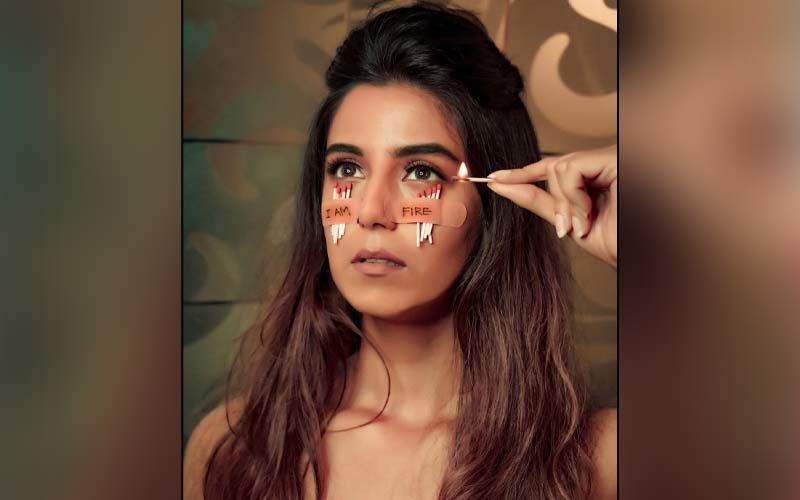 Bigg Boss 12's Srishty Rode Tapes Matchsticks Under Her Eyes, Poses With Fire; Trolls Bash Up The Actress For This Stunt
