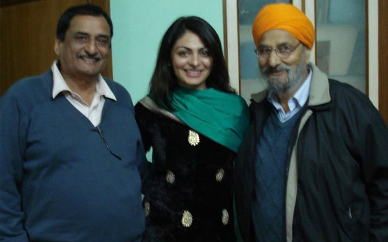 Neeru Bajwa Shares Throwback Picture Of Her With Her Dad And Uncle