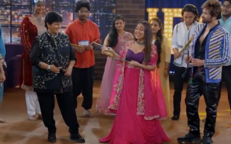 WHAT! Neha Kakkar Welcomes Falguni Pathak On Indian Idol 13 After Their Ugly FIGHT; Netizens Call It A ‘Publicity Stunt’-See VIDEO