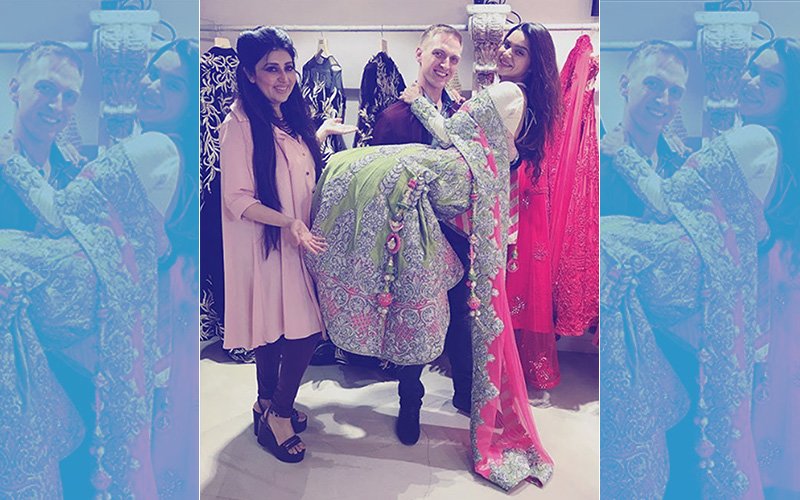 After Bharti Singh, Aashka Goradia Introduces Her Wedding Outfit To Fans...