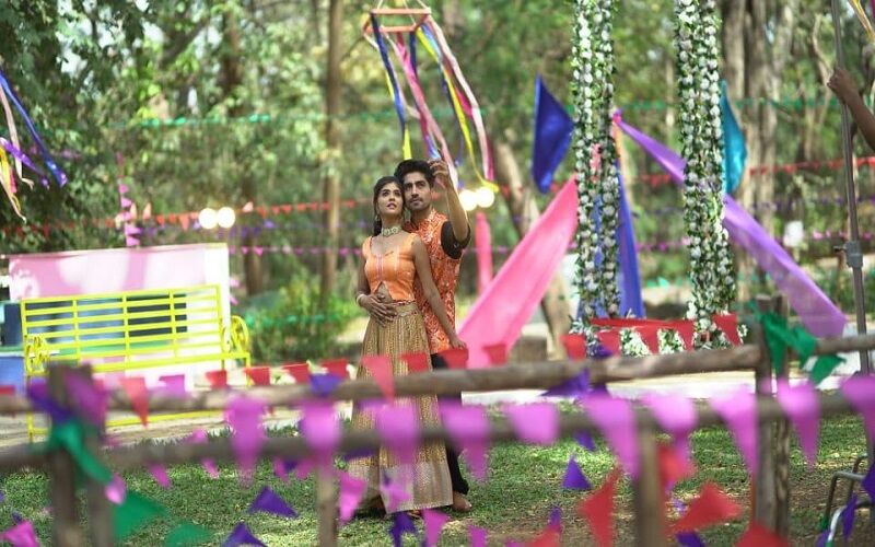 Yeh Rishta Kya Kehlata Hai SPOILER ALERT: Abhimanyu Jumps In The Pond To Save Anisha From Drowning; Akshara Is Worried About Her Relationship With Abhi