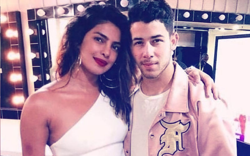 Priyanka Chopra & Nick Jonas’ Fake Photo Is Going Viral. Check It Out!