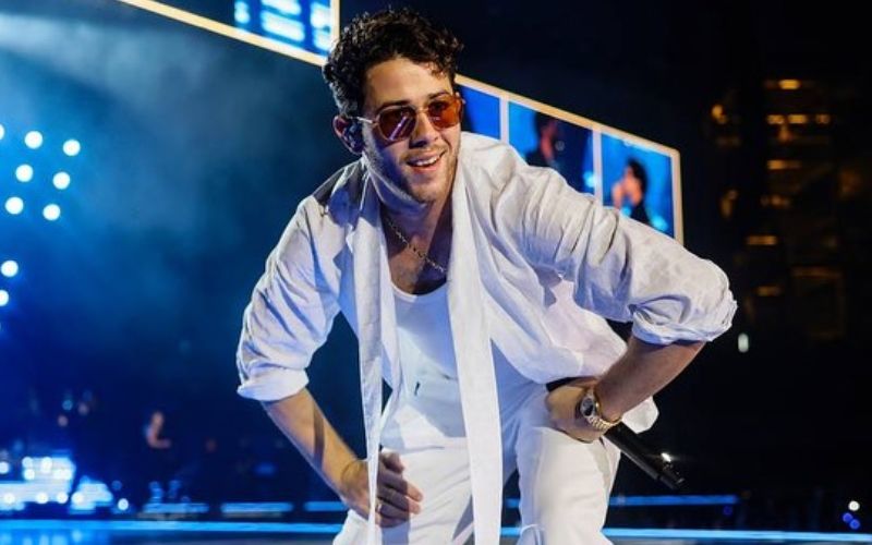 Nick Jonas FALLS Off The Stage While Performing At His Live Concert In New York; Video Goes VIRAL- Watch
