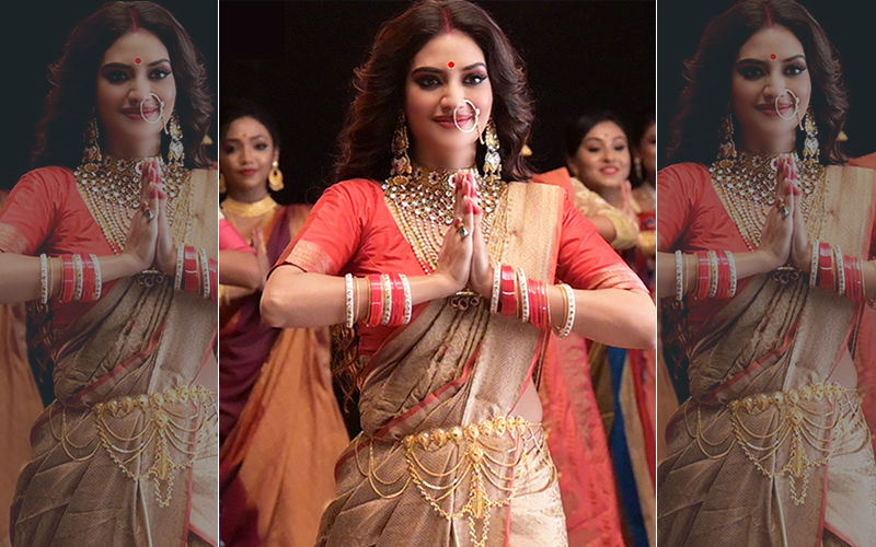 Nusrat Jahan Looks Like A Goddess In This Golden Coloured Saree, Shares Pic On Twitter