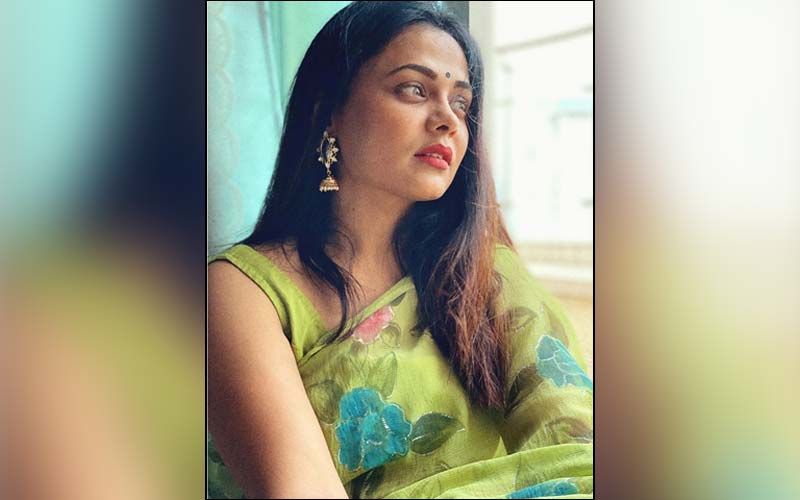 Prarthana Behere Brings Out The Colors Of Autumn In Her New Photoshoot