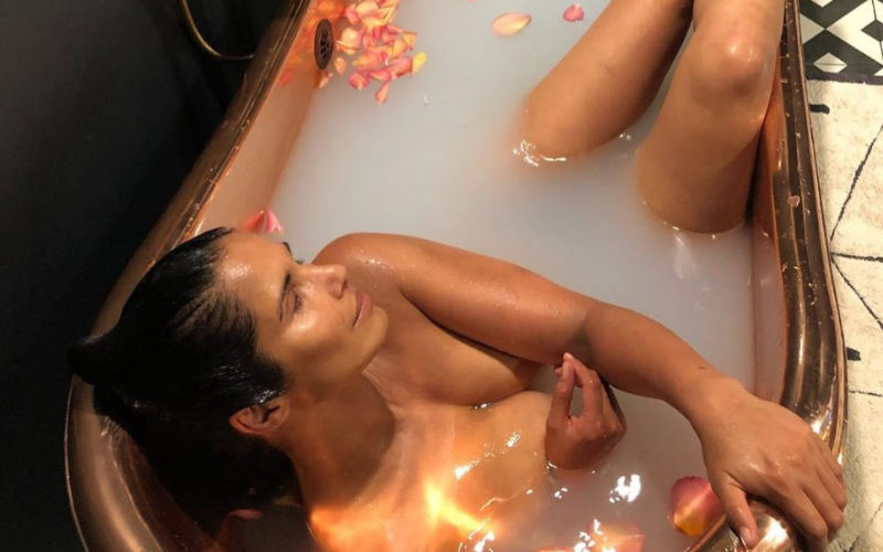 Hotness Alert! Padma Lakshmi Goes NUDE As She Shares Her PIC From Bathtub, Flaunts Her Cleavage, Sexy Legs; Fan Asks, ‘Can I Join You In Bath’