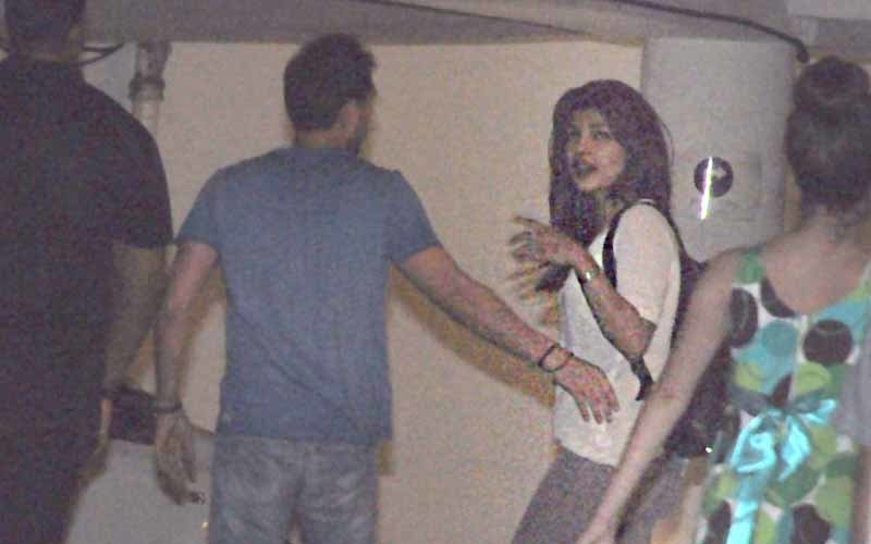 Priyanka's Hush-hush Meeting With Ritesh