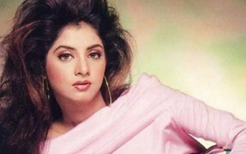 Divya Bharti Images Nude - Divya Bharti Death Anniversary: Know How The Actress Spent Hours Before She  Lost Her Balance From Balcony And Fell On The Floor