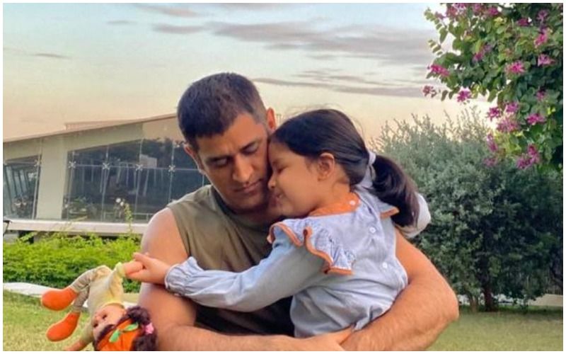 MS Dhoni’s Adorable Pictures With Daughter Ziva Go Viral On Social Media; Fans Miss The Little One Cheering For Her Father During IPL Matches