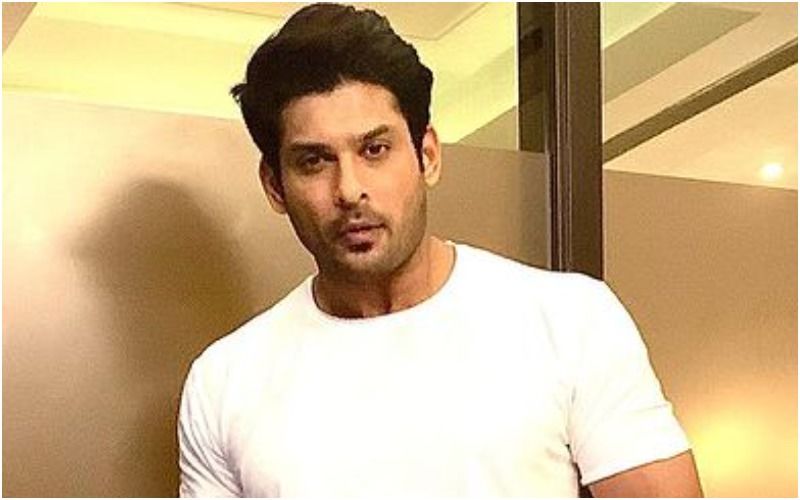 Bigg Boss 13 Winner Sidharth Shukla Poses With The Trophy After Winning ‘Fit And Fab’ Award; Fans Shower Love: ‘Many More To Come’