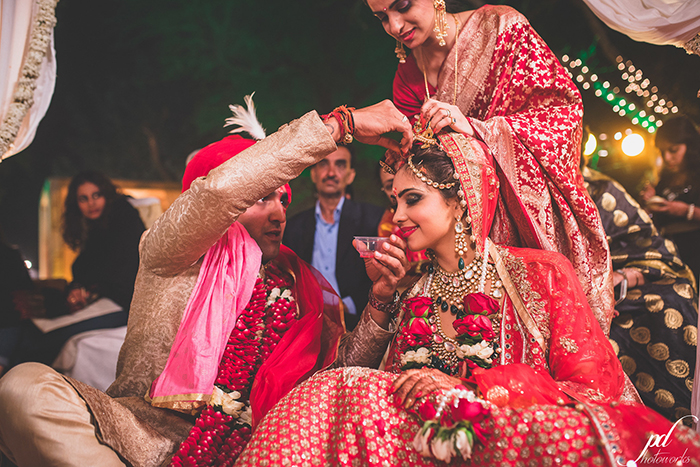pooja and sandeep candid wedding pics