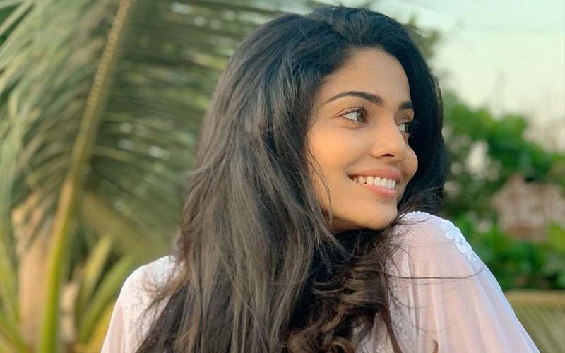 Navratri 2020: Pooja Sawant Giver Her Fans A Glimpse Of The Ghatasthapana At Her Home