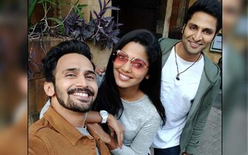 Pooja Sawant Birthday Bash: After-Party Shennanigans With Sonalee Kulkarni, Vaibhav Tatwawadi, Bhushan Pradhan And Prarthana Behere