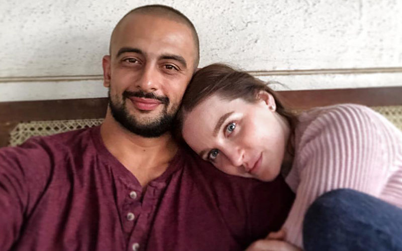 Post Separation With Wife Lee Elton, Arunoday Singh Pens Down A Heartfelt Poem On Instagram