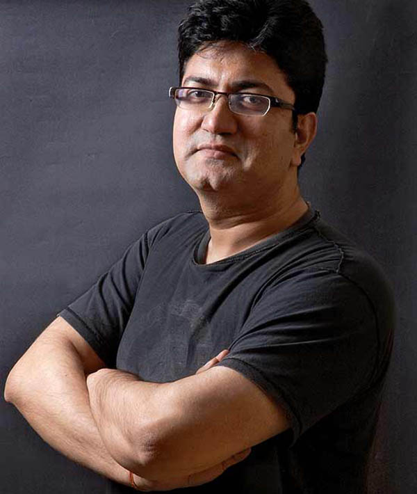 prasoon joshi is tipped to be the new cbfc chief