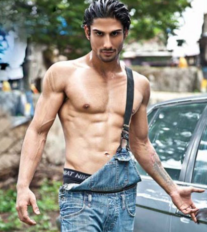 prateik babbar posing for a photoshoot