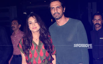 Preity Zinta & Arjun Rampal Spotted Dining At Bandra, View Pics