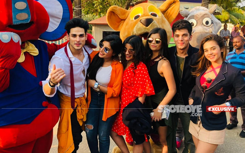 Priyank Sharma-Harshita Gaur-Siddharth Sharma-Khushi Joshi's Day Out At Imagica- Watch Their Shoutout To SpotboyE, Pictures And Videos