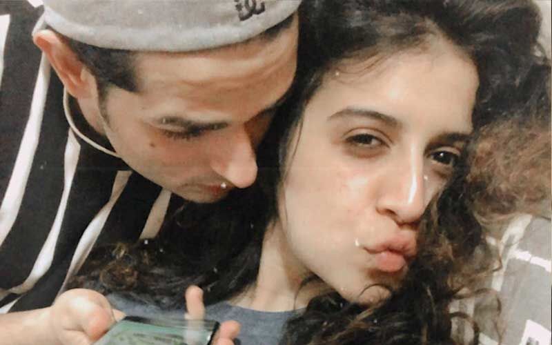 Benafsha Soonawalla Shares A Romantic Video With Priyank Sharma After Making Her Relationship 'Insta Official'; Latter Showers Her With Kisses