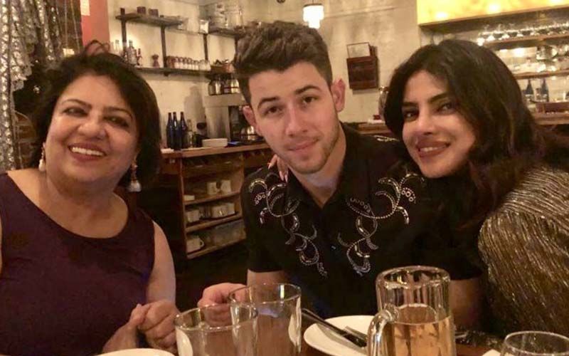 Priyanka Chopra-Nick Jonas Raise A Toast To Madhu Chopra, "Happy Birthday, Mommy"
