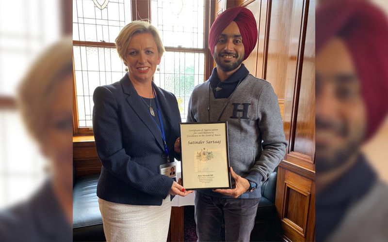 Proud Moment! Punjabi Singer Satinder Sartaaj Honoured by New Zealand Parliament For His Excellence in Music