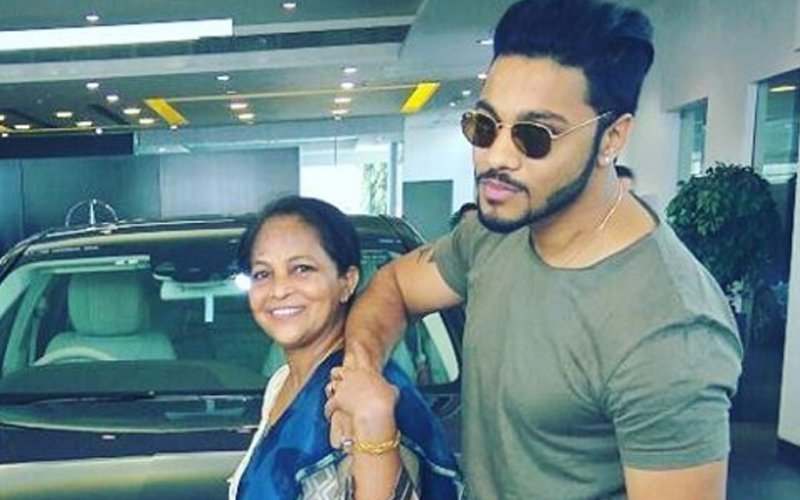 Dhakkad Rapper Raftaar Gifts His Mother A Mercedes On Mother’s Day