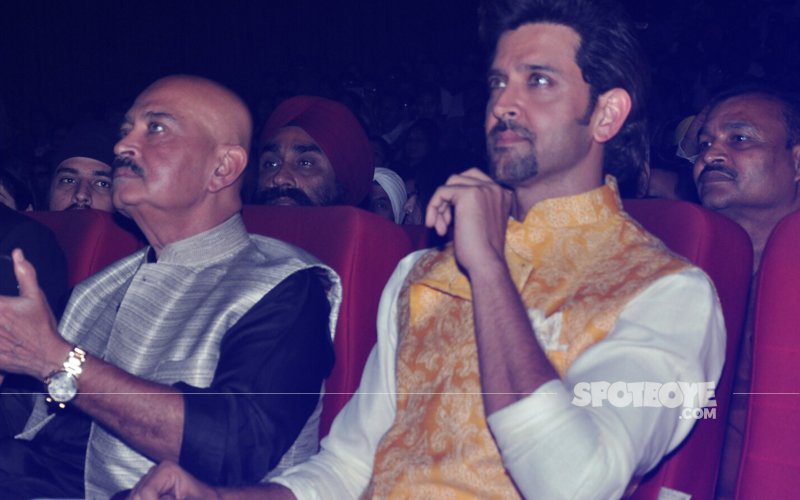 Hrithik Roshan & Rakesh Roshan Pay Tribute To Bhagat Singh On His 110TH