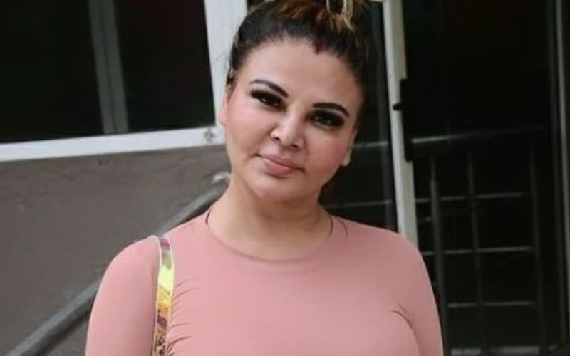 Indian Actress Rakhee Porn - Rakhi Sawant Returns To Mumbai In A Burqa, After She Is Asked To Surrender  In 4 Weeks For Leaking Ex Adil Khan Durrani's Porn Videos