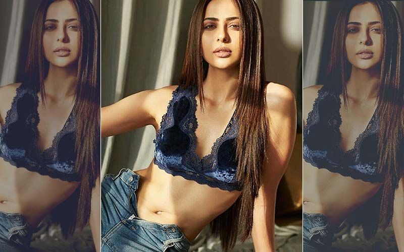 Rakul Preet Singh Unzipped Her Jeans For A Picture; Gets Massively Trolled