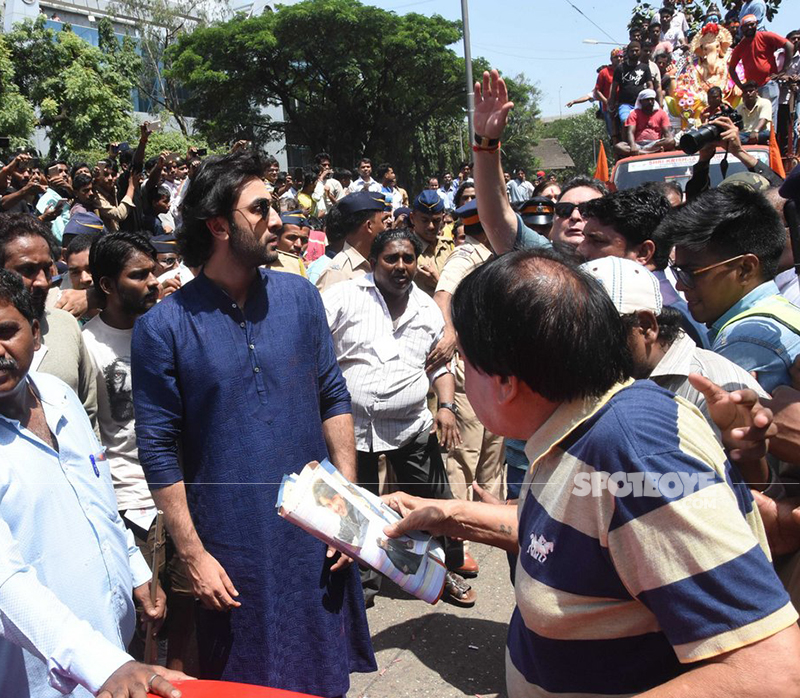 ranbir kapoor at rk studios for ganpati visarjan