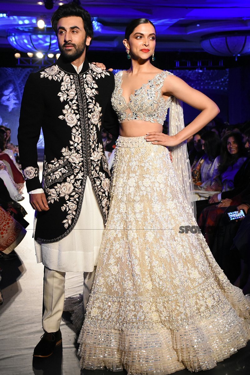 ranbir kapoor with deepika padukone