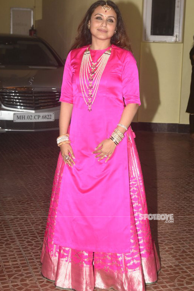 rani mukerji looks gorgeous at her diwali bash