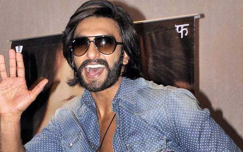 Ranveer Singh Breaks Into A Dance In A Spur-Of-The-Moment; Gets Groovy While Listening To Rap At The Airport