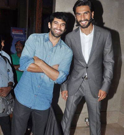 BFF Goals? Ranbir Kapoor donning same T-shirt as Aditya Roy Kapur that he  enrobed during OK Jaanu's promotion. : r/BollyBlindsNGossip