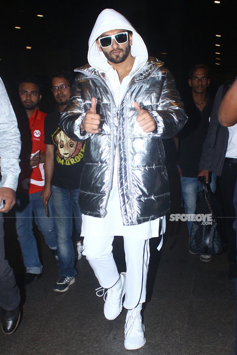 ranveer singh at the airport