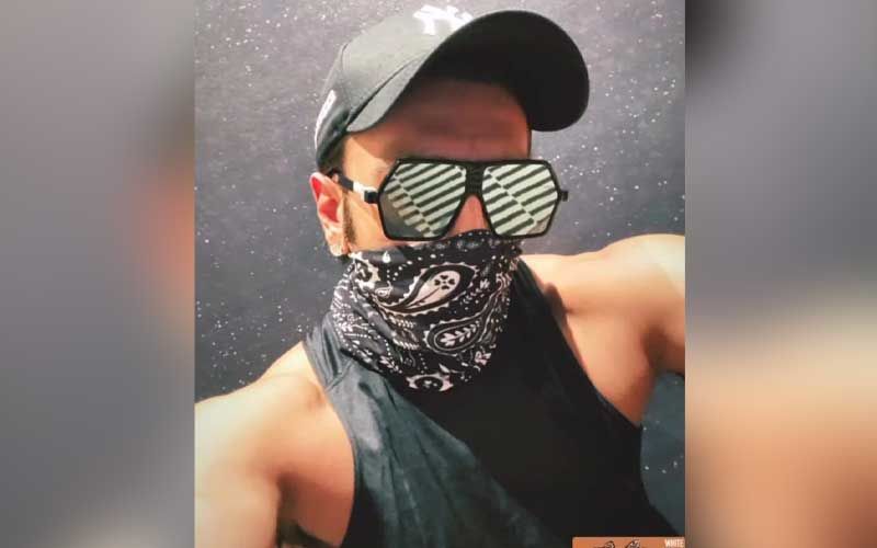 Ranveer Singh Drops A Hot Pic Sporting A Face Mask And Sassy Shades; Actor's ‘All Ready To Smash’ Some Muscles At The Gym