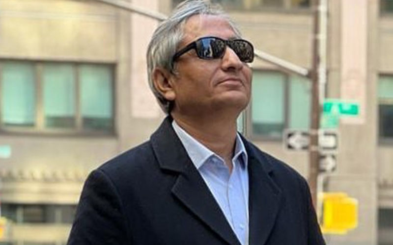 DID YOU KNOW Senior Journalist Ravish Kumar DISOWNED His Parents To Marry His Wife Nayana Dasgupta?