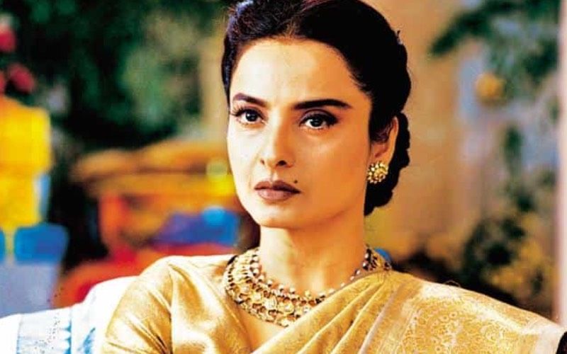 Rekha's Bungalow In Mumbai Sealed By BMC, Actress To Undergo COVID-19 Test On Her Own And Hand Over Report To BMC - Reports