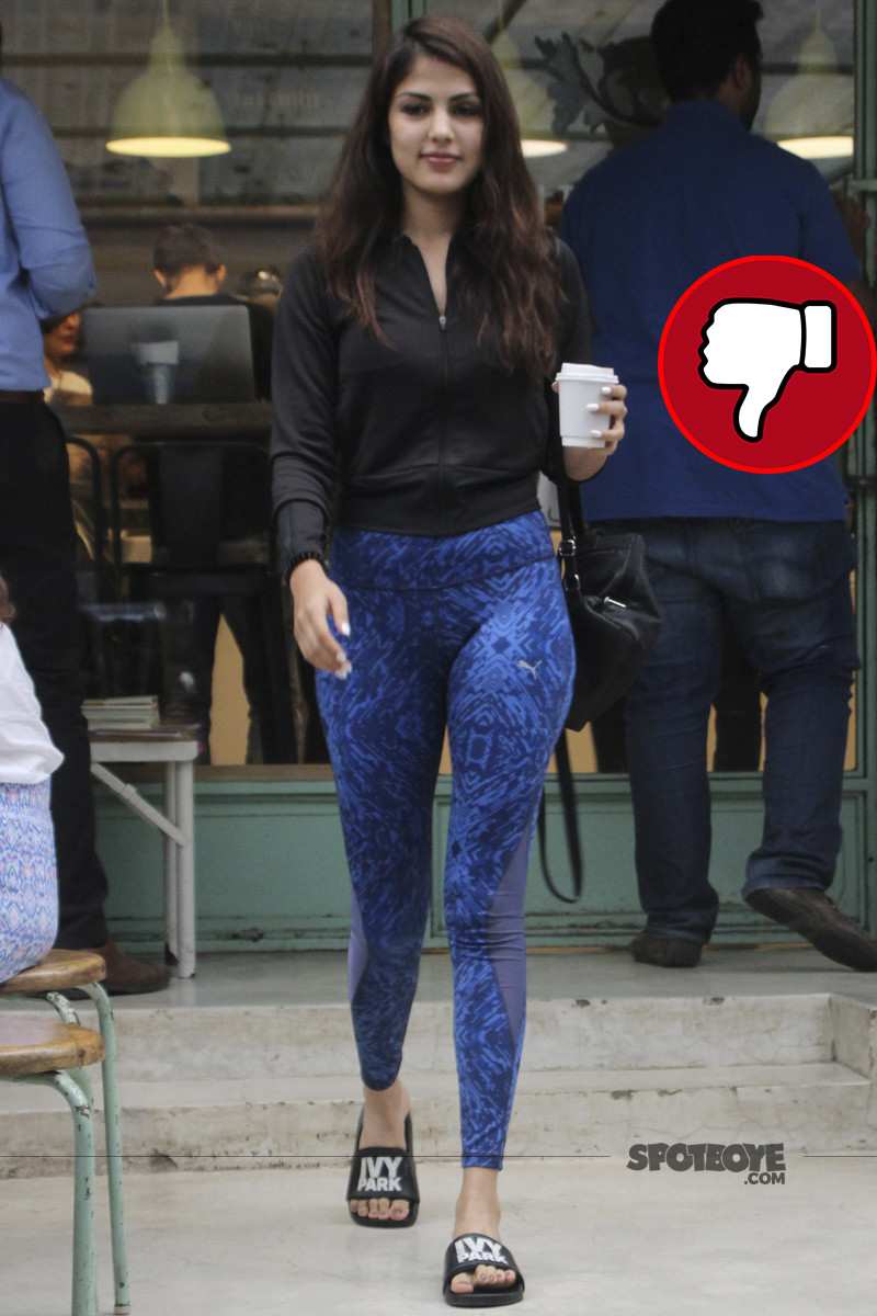 rhea chakraborty snapped at a cafe