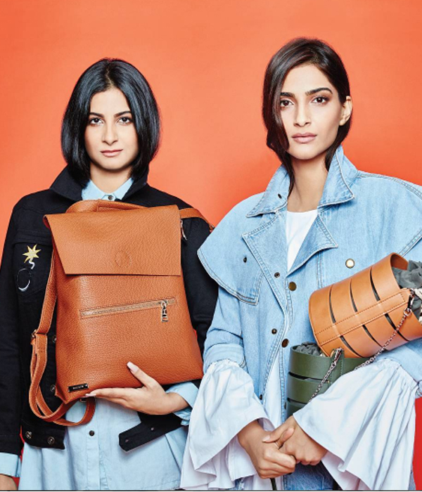 rhea kapoor and sonam kapoor